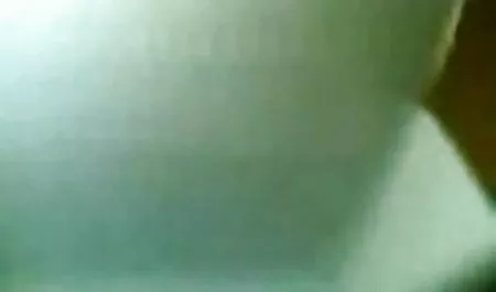 Le پسر بچه توسط یک اموزش سکس مادر به پسر فرد خوشحال